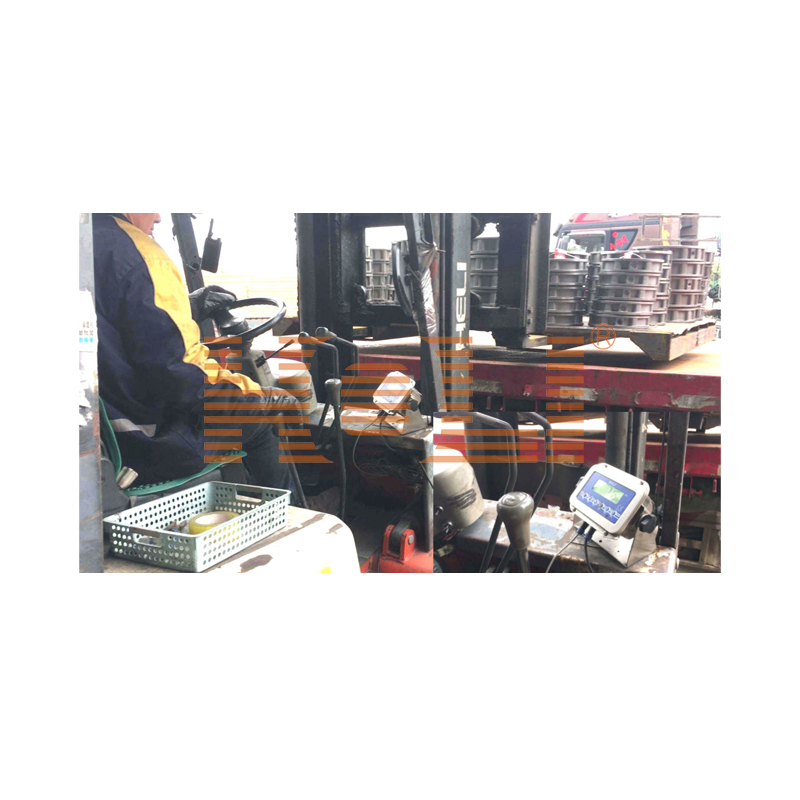 LTP Hydraulic Weighing System is an innovative solution designed for efficient and accurate weighing on forklifts and electric pallet trucks, which allows you to weigh your loads directly on the forkl